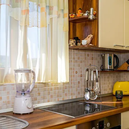 Two-bedroom In Lejlighed *